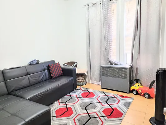 Rented by Virtual Real Estate | media 6