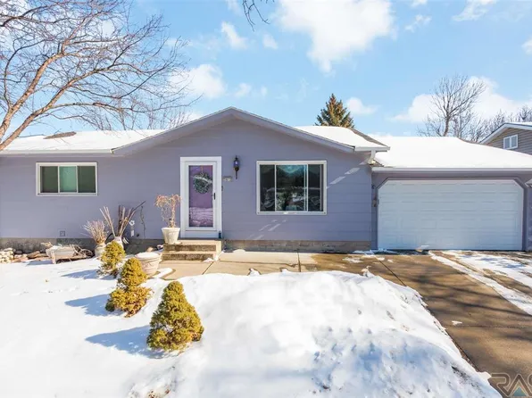 3912 S Palisade Ln, Sioux Falls, SD 57106