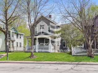 829 17th St, Rock Island, IL 61201
