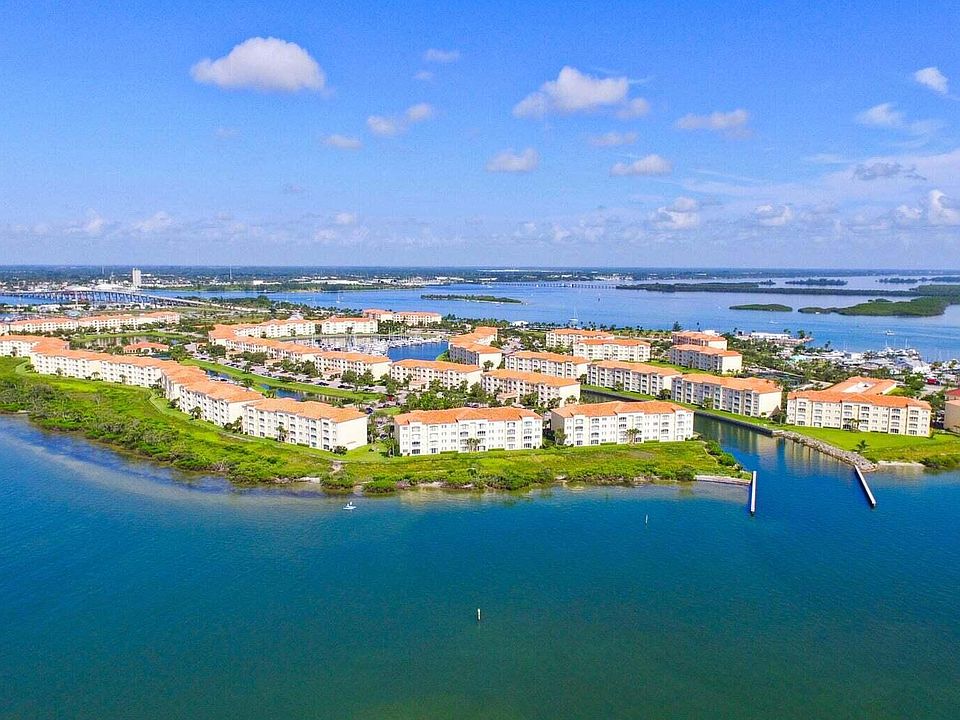 1st image of 30 Harbour Isle Drive #205