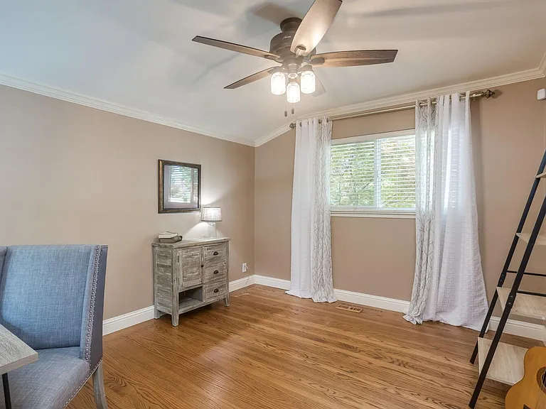 1176 Koch Ln — Photo 11