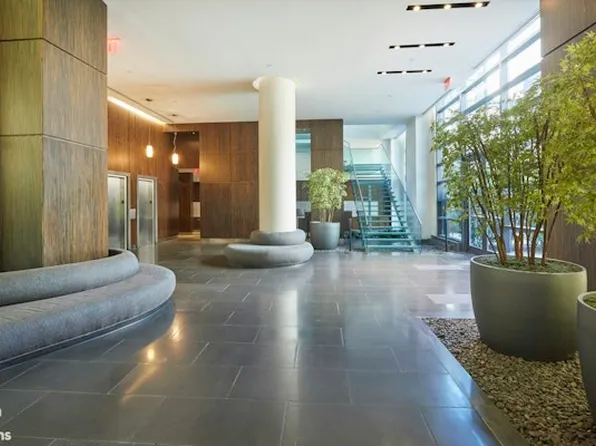 310 West 52nd Street image 12 of 14