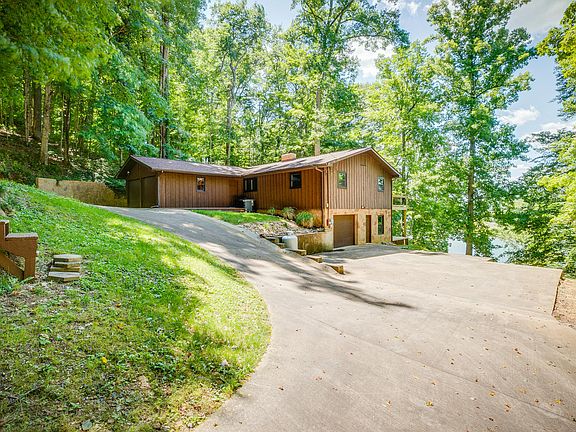 5th image of 380 Lakewind Dr S