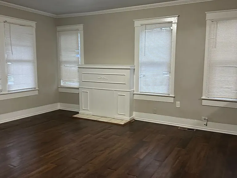 1731 Exeter Ave — Photo 11