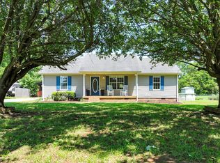 3856 Hearthstone Dr, Chapel Hill, TN 37034