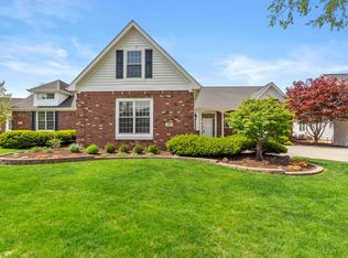 285 Turnberry Ct, Valparaiso, IN 46385