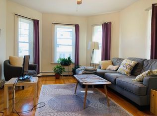 65 Riverside St #1, Watertown, MA 02472