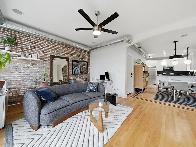 5302 N Winthrop Ave #4 — Photo 7