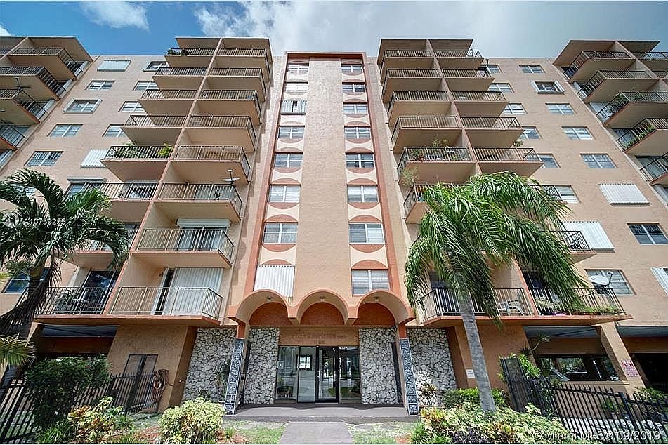 1st image of 1465 NE 123rd St APT 412
