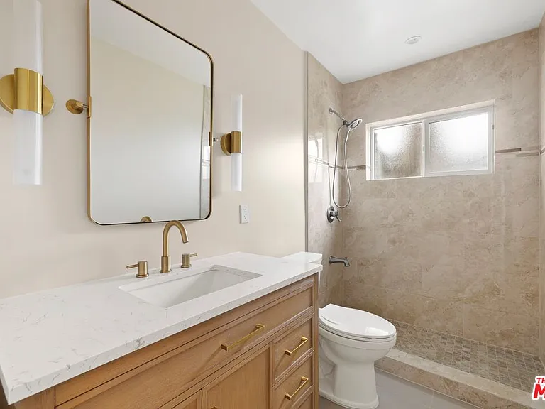 1121 La Collina Dr — Photo 24
