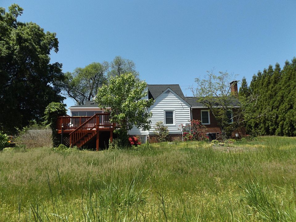 2nd image of 4457 Northampton Dr