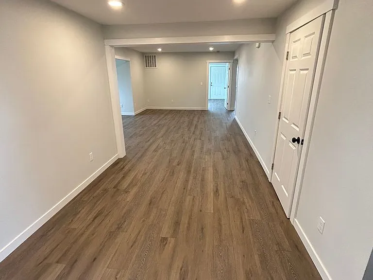 112 H Street Rd — Photo 35