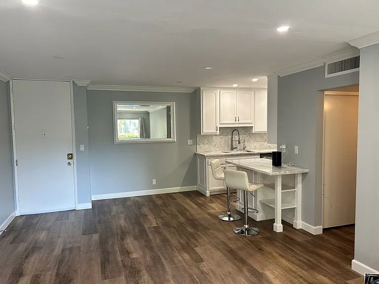 564 N Bellflower Blvd #105 — Photo 3