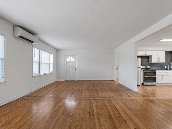 2nd image of 234 Peace St