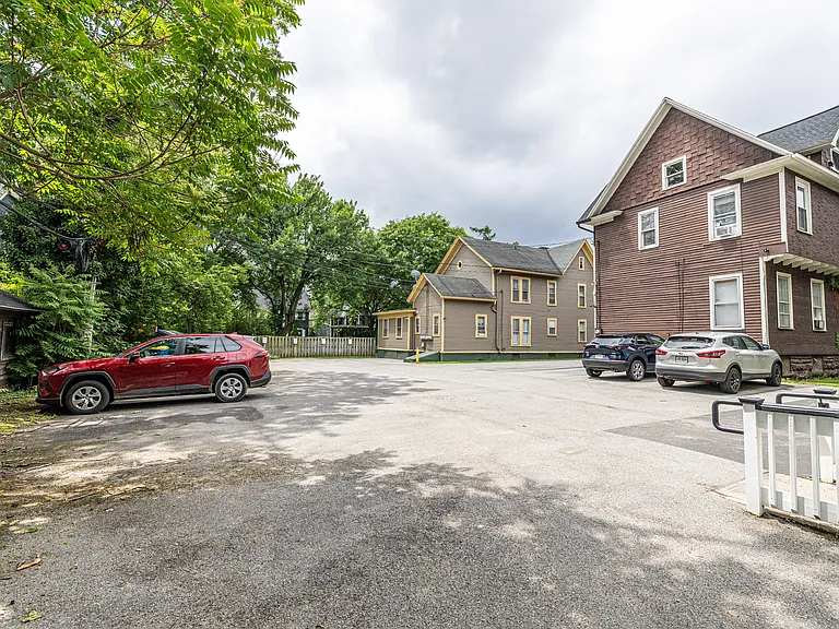 43 Vick Park #4 — Photo 10