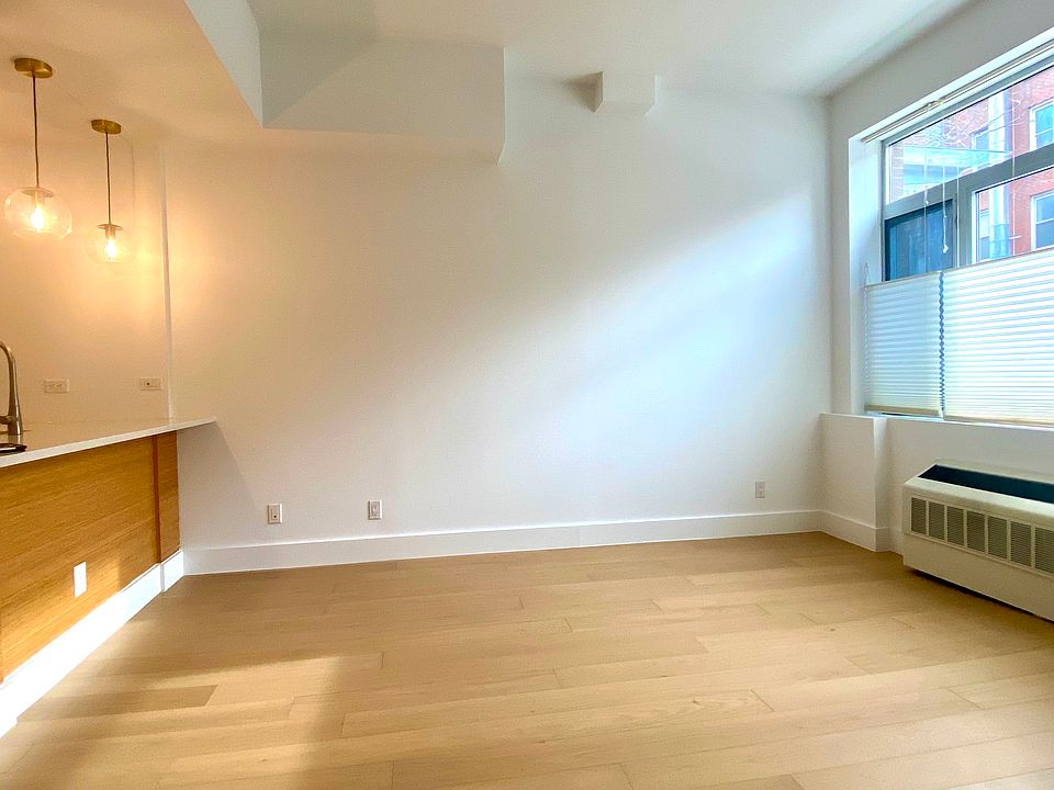 1st image of 251 7th St APT 1A