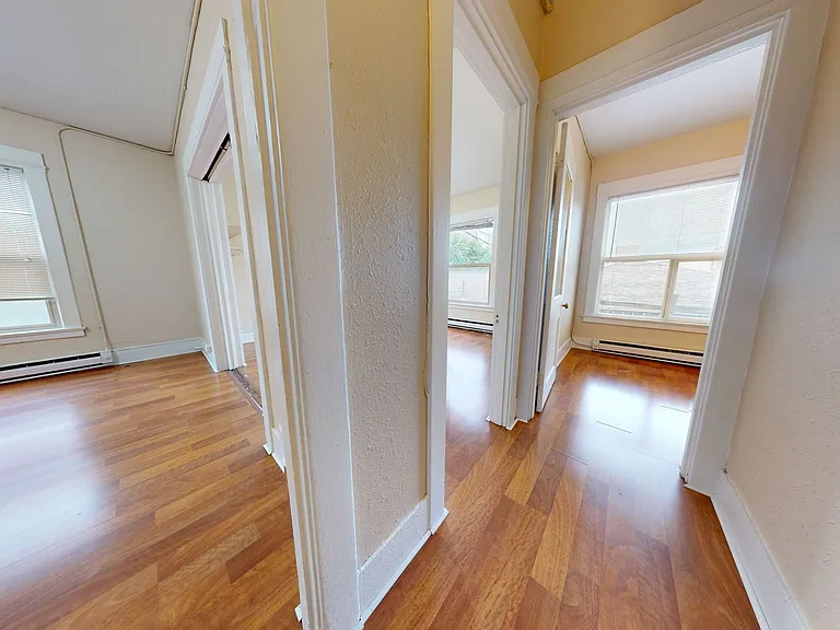Roycroft Apartments — Photo 21