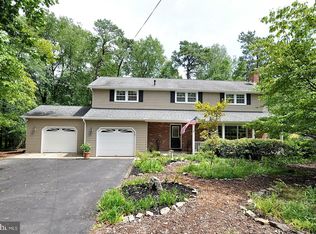 4 Woodland Ave, Medford, NJ 08055