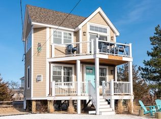 158 Old Point Rd, Newburyport, MA 01950