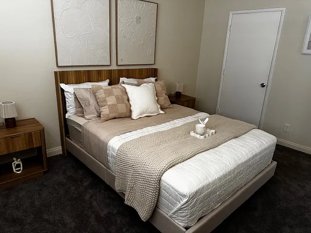 4702 N State Highway 90 #18 — Photo 28