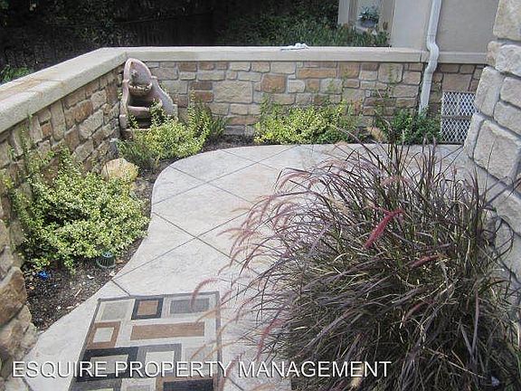 4th image of 2342 Mountain Crest Cir