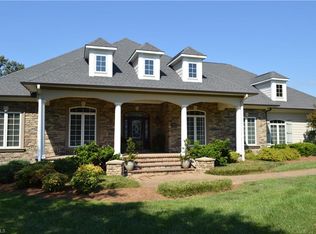 164 Savannah Ln, Mount Airy, NC 27030