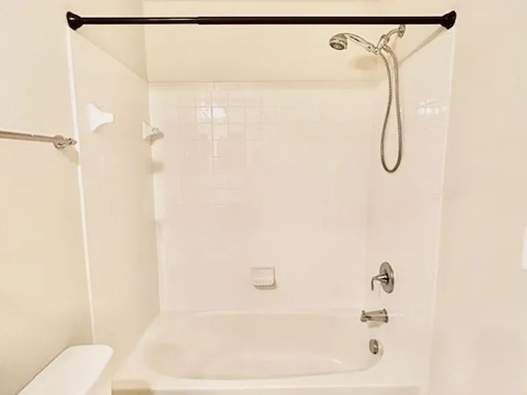 140 Copley Cir #22-B — Photo 23