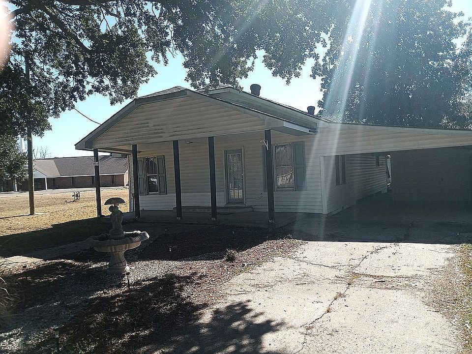 1st image of 1022 W Hickory St