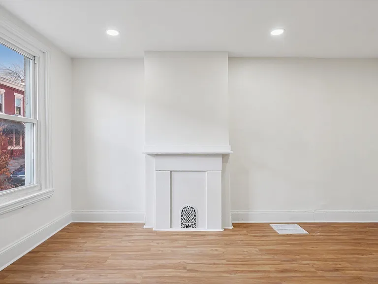 4931 Hoopes St — Photo 11