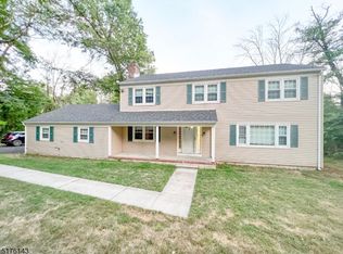 445 Charlestown Rd, Hampton, NJ 08827