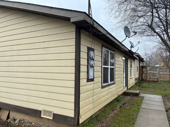 1607 N Grant Ave, Springfield, MO 65803