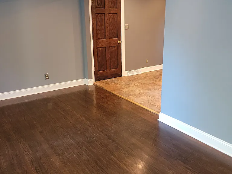 1911 Meridian St — Photo 9
