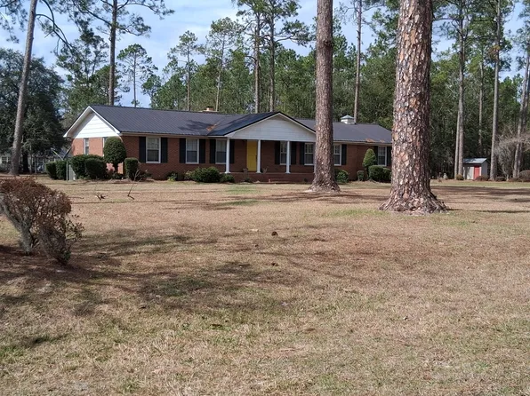 2202 Lakeshore Dr, Valdosta, GA 31602