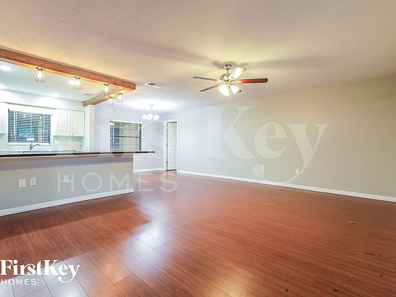 5th image of 8340 Brandeis Cir W