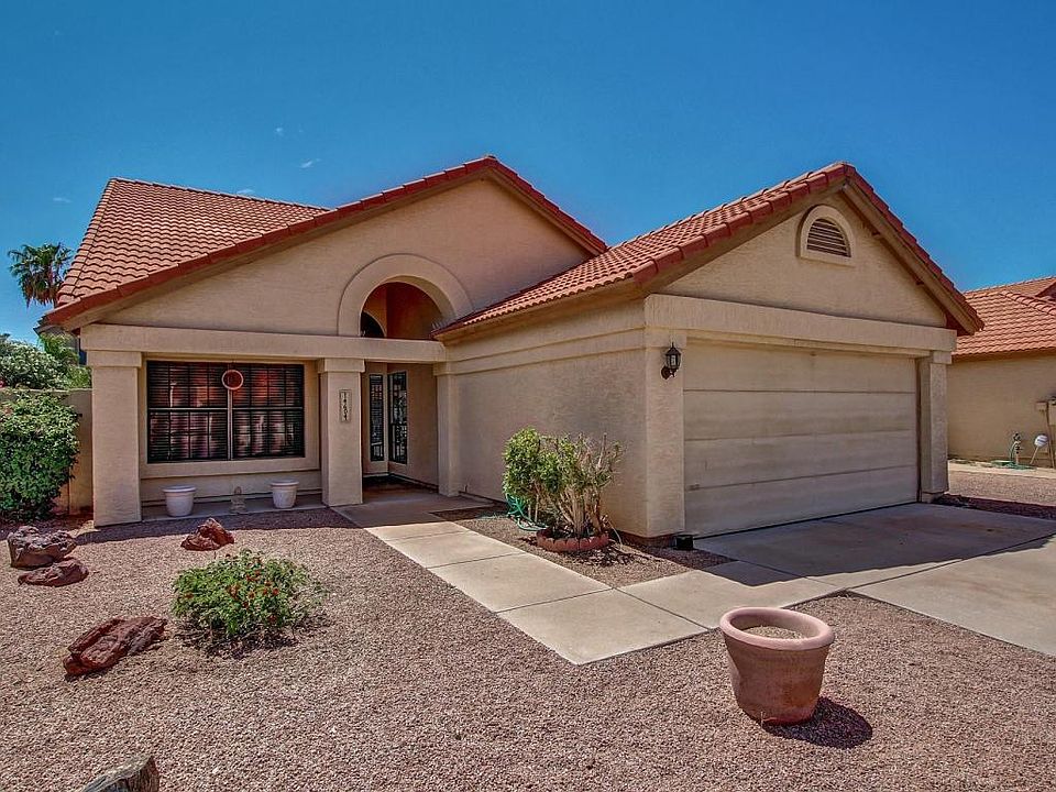 2nd image of 14604 S 41st Way