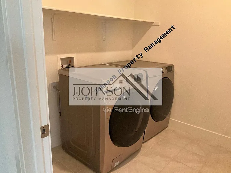 994 Osprey Dr — Photo 12
