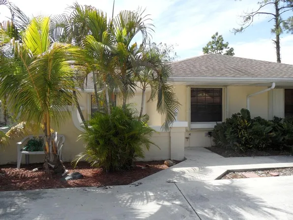 1225 Hyacinth Pl, Wellington, FL 33414