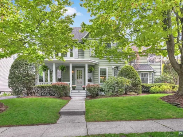 123 Liberty St, Ridgewood, NJ 07450