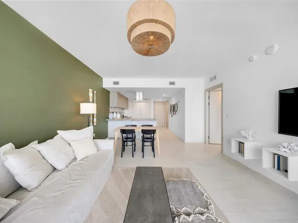 1000 Brickell Plz, Miami, FL