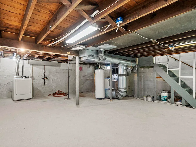 828 Forest Ave — Photo 33