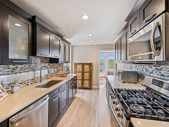 2nd image of 21230 23rd Ave APT 6J