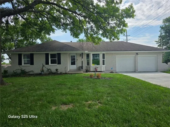 11601 E 62nd St, Raytown, MO 64133