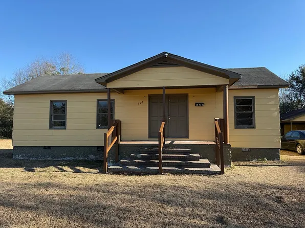 522 James St, Bishopville, SC 29010