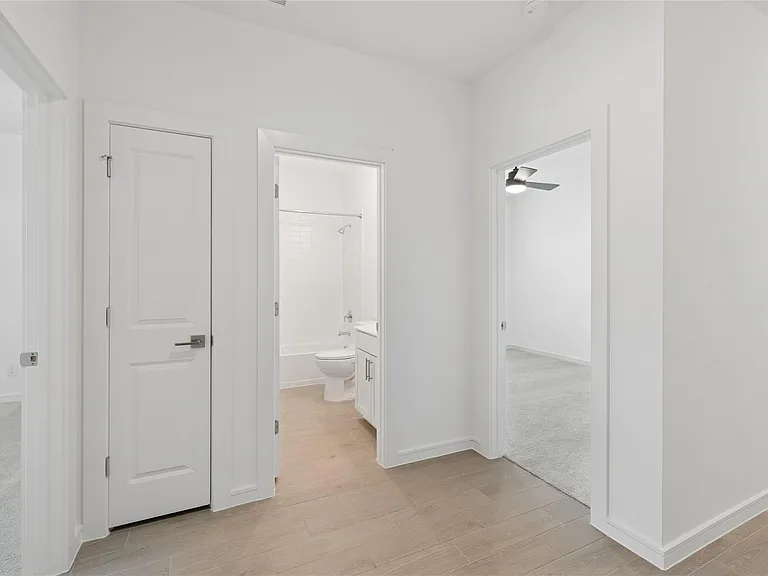 8434 Tranquil Bay Ct — Photo 6