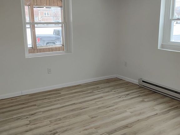5th image of 150 McCauley Ave #352198535