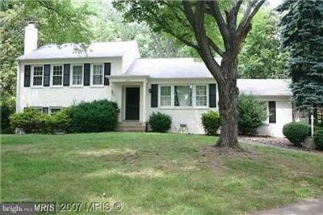 1st image of 600 Blossom Dr