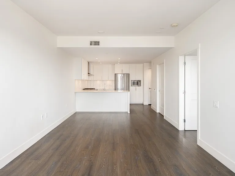 4477 Hastings St #509 — Photo 5