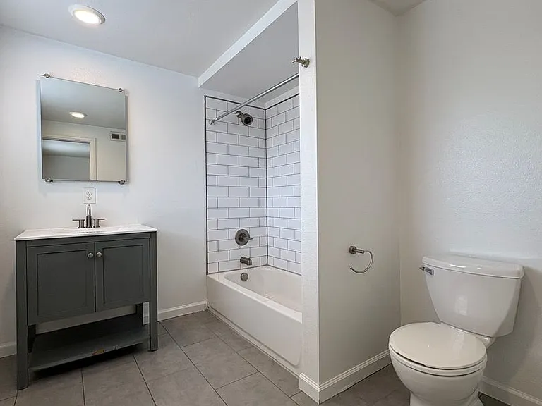 Lime Apartments — Photo 13