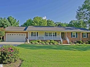 1 Glenwaye Dr, Greenville, SC 29615