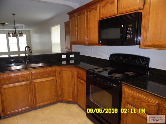 4th image of 625 Heather Dr